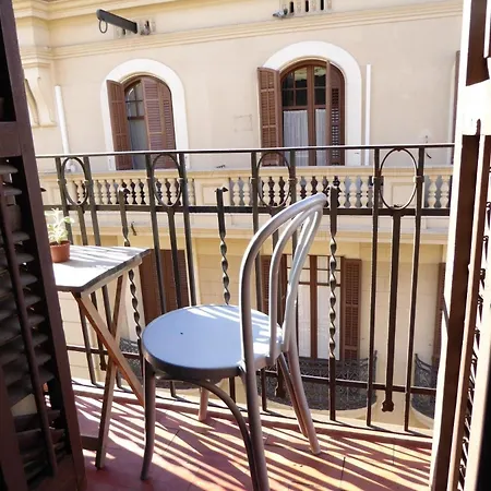 Apartment Fuer 3 Personen Ca 40 Qm In Barcelona-gracia, Costa Brava Costa Del Maresme Barcelona